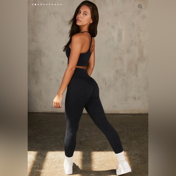 Bo + Tee Size Small Reflex Seamless Acid Wash High-Waisted Leggings in Black - Picture 5 of 8